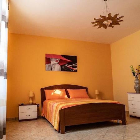 B&B Salerno サルノ エクステリア 写真